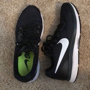 Nike pegasus running shoes